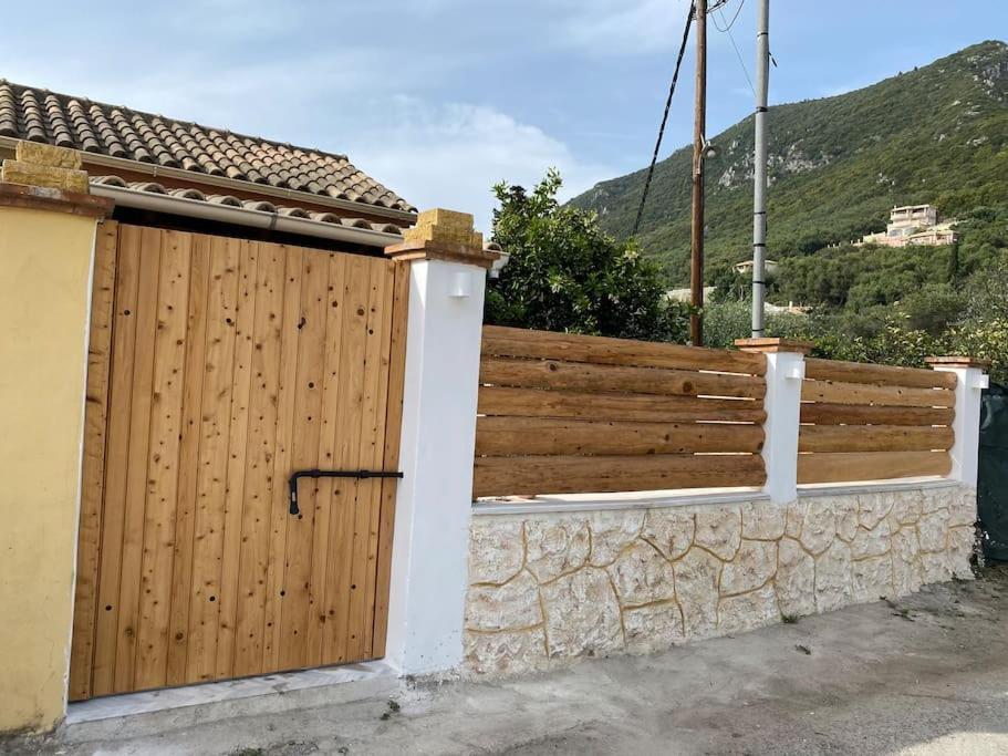 Casa Piccolino Villa Paramonas  Exterior photo